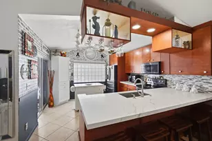 7069 Burgess Dr, Lake Worth, FL 33467 - Photo 12