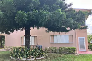 32 Salisbury B, West Palm Beach, FL 33417 - Photo 20