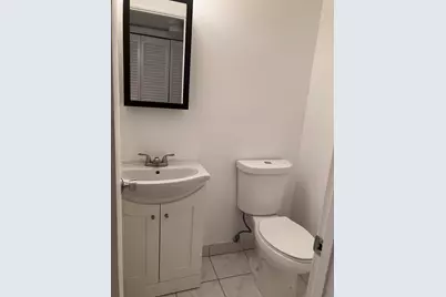 32 Salisbury B, West Palm Beach, FL 33417 - Photo 6