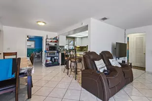 101 NE 195th St, Miami, FL 33179 - Photo 14
