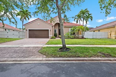 19428 SW 27th Street, Miramar, FL 33029 - Photo 2