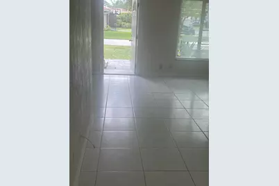 8243 NW 39th Street, Coral Springs, FL 33065 - Photo 2