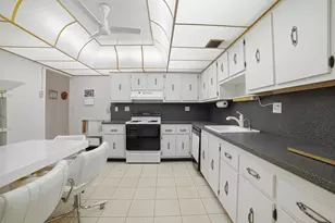 600 Three Islands Boulevard, Hallandale Beach, FL 33009 - Photo 20