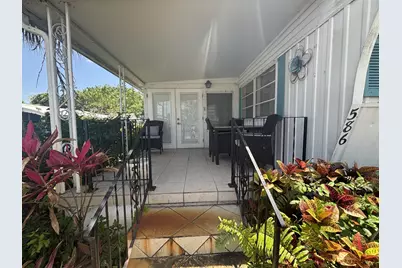 586 NE 47th Street, Deerfield Beach, FL 33064 - Photo 6