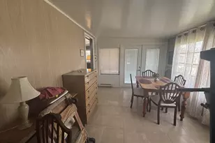 586 NE 47th St, Deerfield Beach, FL 33064 - Photo 14