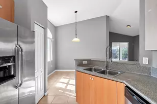 2302 NE 37th Rd, Homestead, FL 33033 - Photo 18