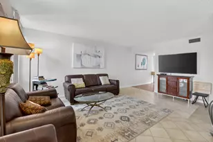 3604 Bridgewood Dr, Boca Raton, FL 33434 - Photo 8