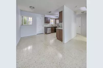 305 S Federal Highway #2, Lake Worth Beach, FL 33460 - Photo 4
