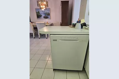5805 NW 83rd Avenue, Tamarac, FL 33321 - Photo 22