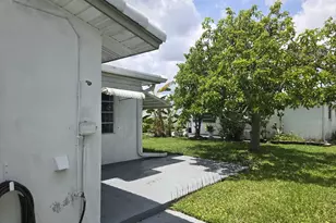 5805 NW 83rd Ave, Tamarac, FL 33321 - Photo 4