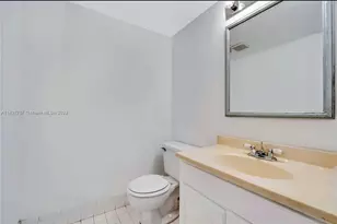 100 SW 132nd Way, Pembroke Pines, FL 33027 - Photo 8