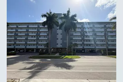 1000 NE 14th Avenue #304, Hallandale Beach, FL 33009 - Photo 1