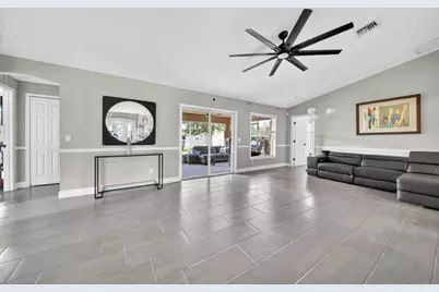 982 SW Kappa Avenue, Port Saint Lucie, FL 34953 - Photo 10