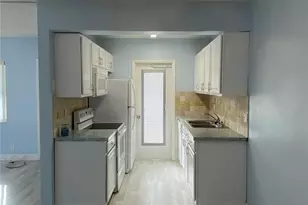 224 Hibiscus Ave, Lauderdale by the Sea, FL 33308 - Photo 8