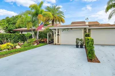12383 Westhampton Circle, Wellington, FL 33414 - Photo 4