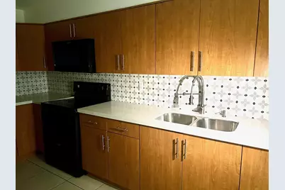 7000 NW 186th Street #4-325, Hialeah, FL 33015 - Photo 18