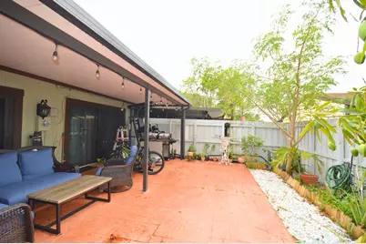 2280 Poinsetta Court, Pembroke Pines, FL 33026 - Photo 12