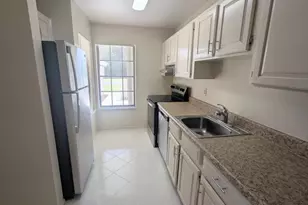 1455 SE Colchester Cir, Port Saint Lucie, FL 34952 - Photo 10