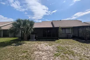 1455 SE Colchester Cir, Port Saint Lucie, FL 34952 - Photo 18