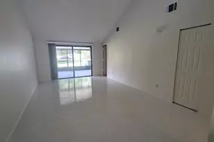 1455 SE Colchester Cir, Port Saint Lucie, FL 34952 - Photo 4