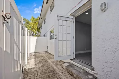 1470 N Dixie Highway #2, Fort Lauderdale, FL 33304 - Photo 14
