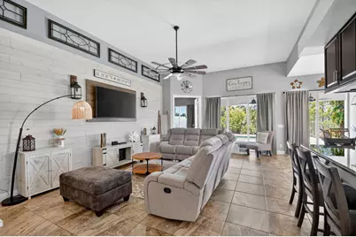 8142 Jolly Harbour Court, Wellington, FL 33414 - Photo 10