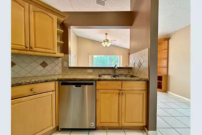 386 Carrington Drive, Weston, FL 33326 - Photo 20