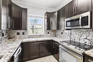 6878 NW 33rd St, Margate, FL 33063 - Photo 14