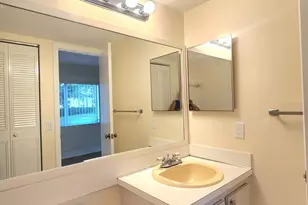 133 Lake Pine Cir, Greenacres, FL 33463 - Photo 8