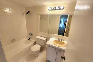 133 Lake Pine Cir, Greenacres, FL 33463 - Photo 10