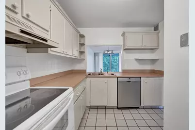 9470 Poinciana Place #308, Davie, FL 33324 - Photo 14