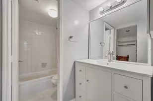 9470 Poinciana Pl, Davie, FL 33324 - Photo 40