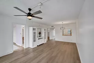 9470 Poinciana Pl, Davie, FL 33324 - Photo 24