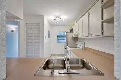 9470 Poinciana Place #308, Davie, FL 33324 - Photo 16
