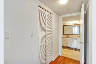 1800 N Bayshore Drive #1610, Miami, FL 33132 - Photo 12