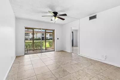 9855 Sandalfoot Boulevard #305, Boca Raton, FL 33428 - Photo 2