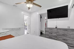 2055 SE West Dunbrooke Cir, Port Saint Lucie, FL 34952 - Photo 20