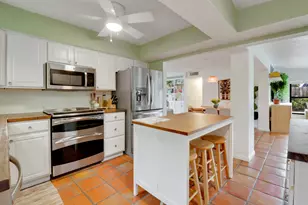 1441 Hillcrest Dr, Lake Worth Beach, FL 33461 - Photo 14