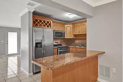 7200 W 14th Avenue, Hialeah, FL 33014 - Photo 12