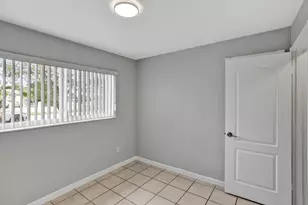 7200 W 14th Ave, Hialeah, FL 33014 - Photo 20