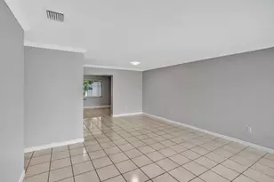 7200 W 14th Ave, Hialeah, FL 33014 - Photo 8