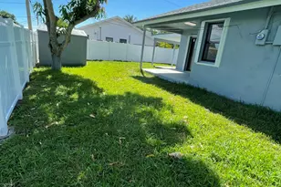 378 NW 2nd Way, Deerfield Beach, FL 33441 - Photo 10