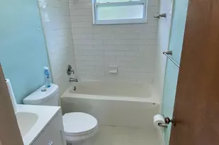 9192 Sunrise Dr, West Palm Beach, FL 33403 - Photo 10