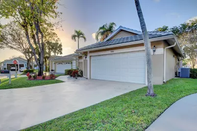 150 Harbor Lake Circle, Greenacres, FL 33413 - Photo 2