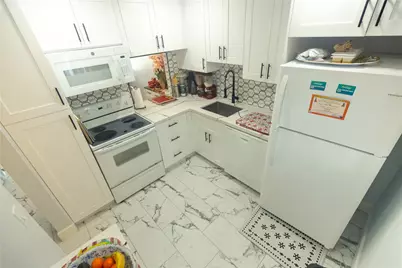 3140 Holiday Springs Boulevard #9-210, Margate, FL 33063 - Photo 4