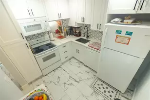 3140 Holiday Springs Blvd, Margate, FL 33063 - Photo 4