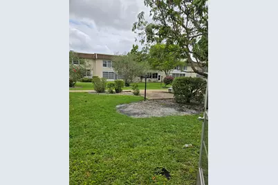 103 Oxford 400, West Palm Beach, FL 33417 - Photo 10