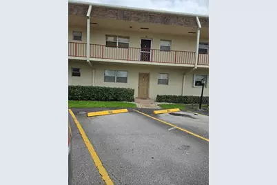 103 Oxford 400, West Palm Beach, FL 33417 - Photo 1