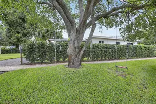 4219 W Park Rd, Hollywood, FL 33021 - Photo 36