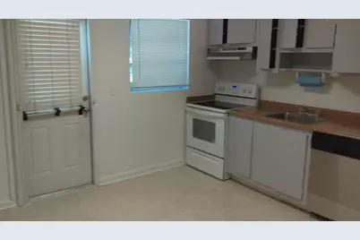 828 Prosperity Farms Road, North Palm Beach, FL 33408 - Photo 2